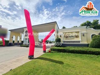 For sale 4 ベッドルーム townhouse in Mueang Samut Prakan, Samut Prakan