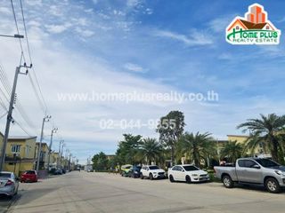 For sale 4 ベッドルーム townhouse in Mueang Samut Prakan, Samut Prakan