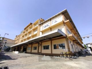 For rent and for sale warehouse in Mueang Samut Prakan, Samut Prakan