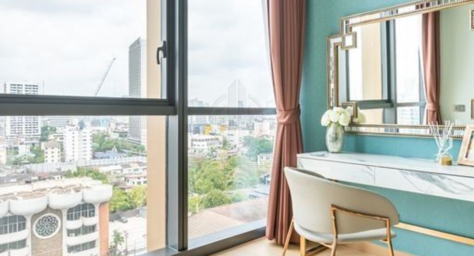 À vendre 2 chambres condo à Watthana, Bangkok