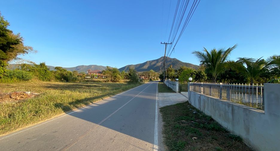 Grundstück zum Kauf in San Kamphaeng, Chiang Mai