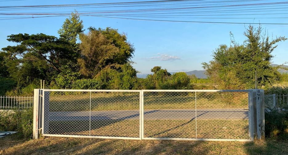 Grundstück zum Kauf in San Kamphaeng, Chiang Mai