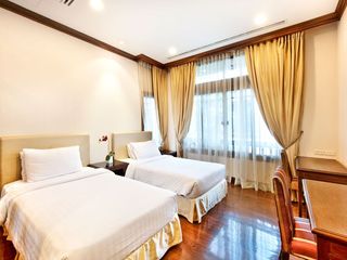 Casa en alquiler de 4 habitaciones en Sathon, Bangkok