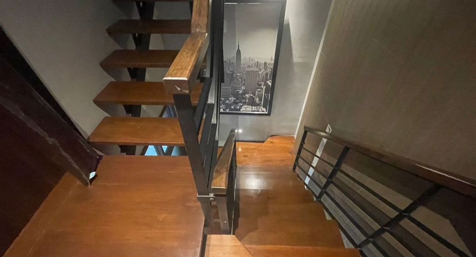 For rent studio townhouse in Watthana, Bangkok