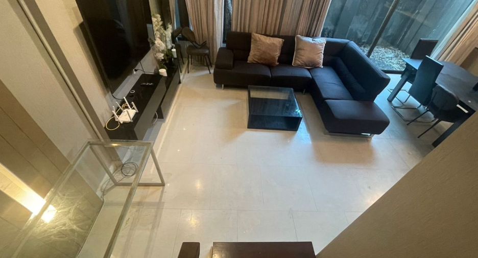For rent studio townhouse in Watthana, Bangkok