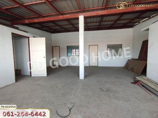 Gewerbefläche zum Kauf mit 6 Zimmer in Bang Bua Thong, Nonthaburi