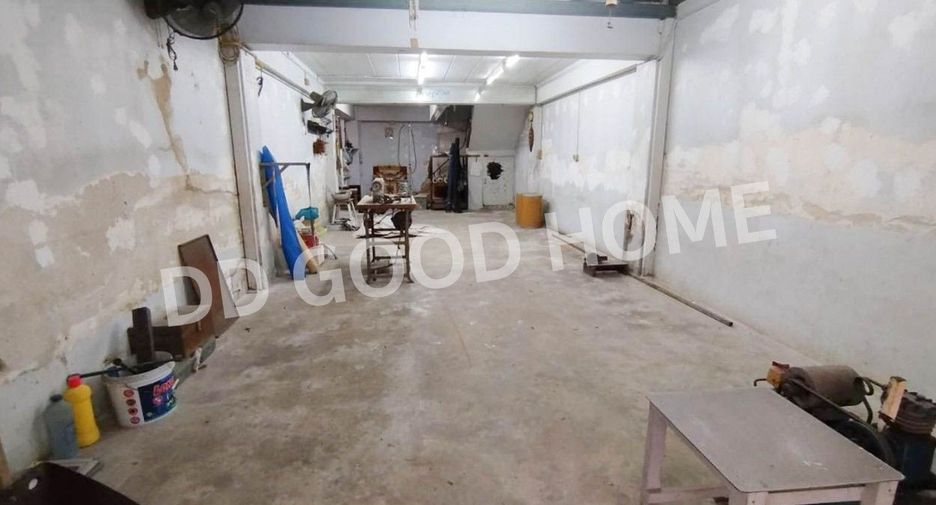 ขาย 6 ห้องนอน พื้นที่ค้าปลีก ใน บางบัวทอง, นนทบุรี