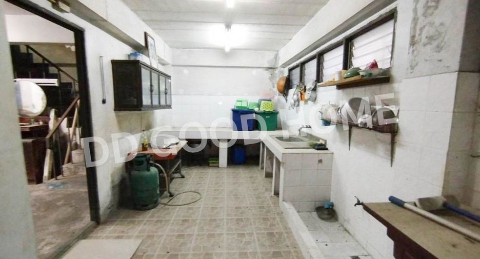 ขาย 6 ห้องนอน พื้นที่ค้าปลีก ใน บางบัวทอง, นนทบุรี