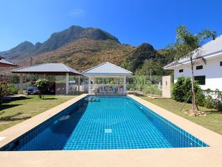 For sale 3 bed apartment in Sam Roi Yot, Prachuap Khiri Khan