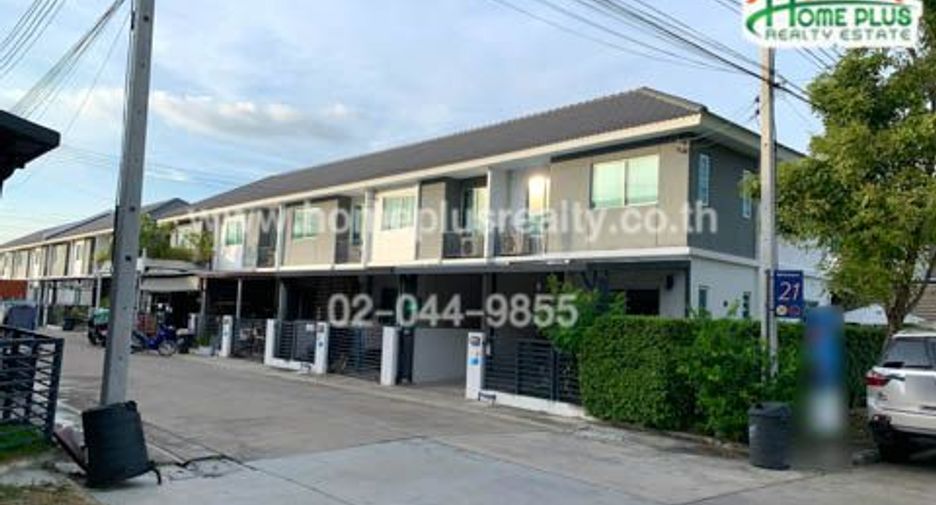 Reihenhaus zum Kauf mit 3 Zimmer in Mueang Pathum Thani, Pathum Thani