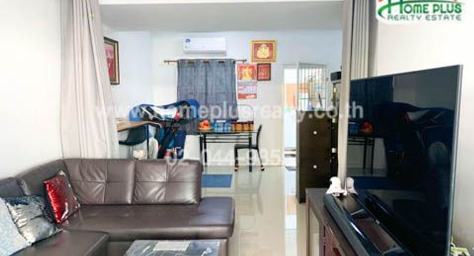 Reihenhaus zum Kauf mit 3 Zimmer in Mueang Pathum Thani, Pathum Thani