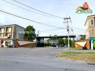 Casa adosada en venta de 3 habitaciones en Mueang Pathum Thani, Pathum Thani
