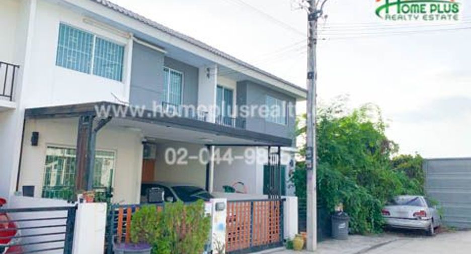 Reihenhaus zum Kauf mit 3 Zimmer in Mueang Pathum Thani, Pathum Thani