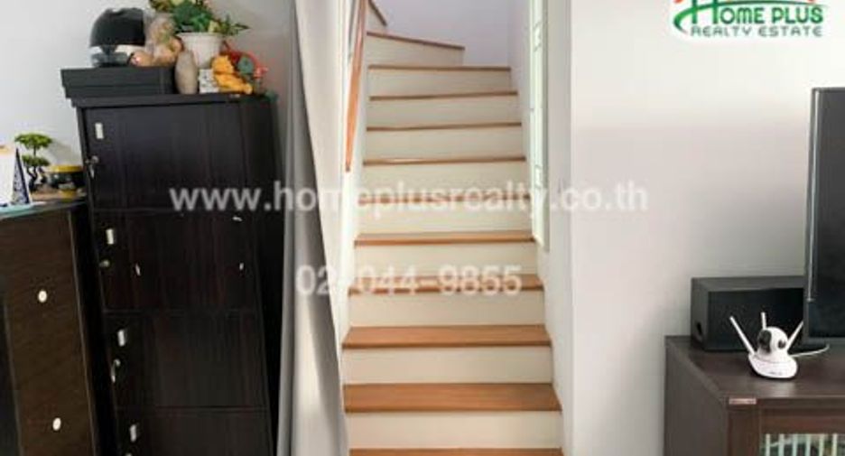 Reihenhaus zum Kauf mit 3 Zimmer in Mueang Pathum Thani, Pathum Thani