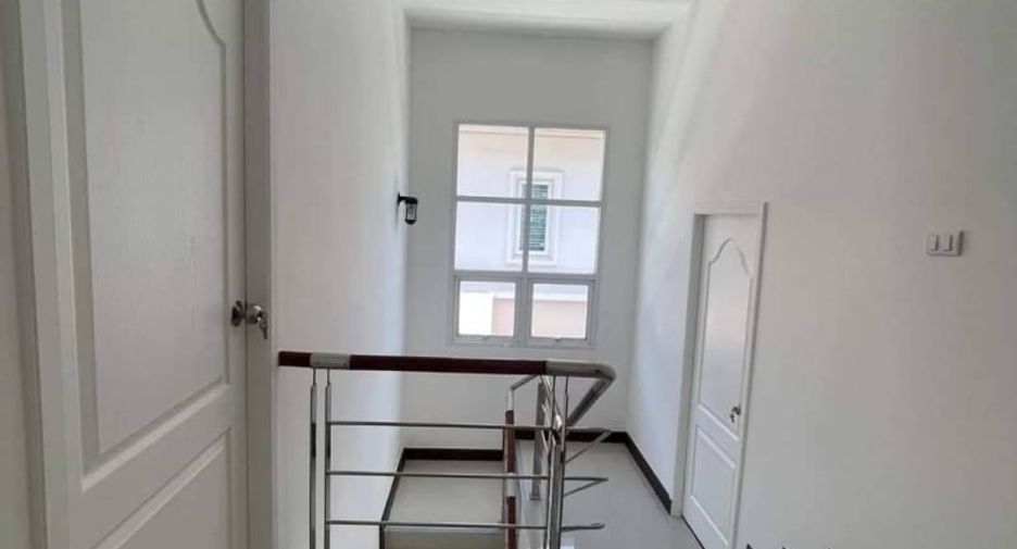 For sale 3 bedrooms house in Bang Lamung, Chonburi