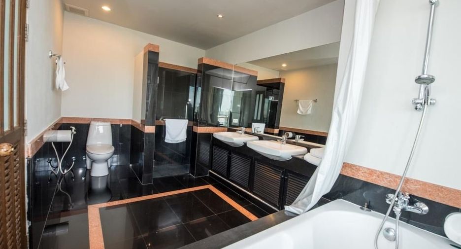 Apartamento en alquiler de 4 habitaciones en Sathon, Bangkok