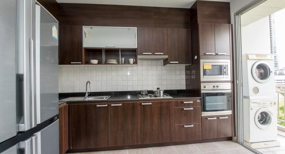 Apartamento en alquiler de 4 habitaciones en Sathon, Bangkok