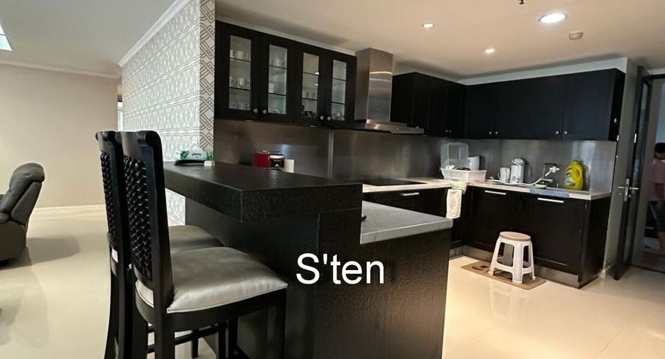 Wohnung zur Miete und zum Kauf mit 4 Zimmer in Watthana, Bangkok
