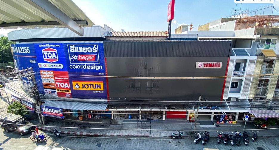 For sale 5 bed retail Space in Huai Khwang, Bangkok