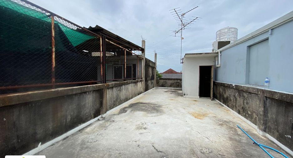 出售 5 卧室 商业空间 在 Huai Khwang, 曼谷