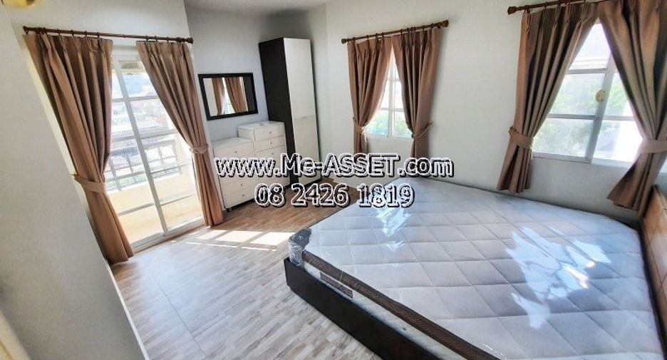 For rent そして for sale 2 Beds condo in Huai Khwang, Bangkok