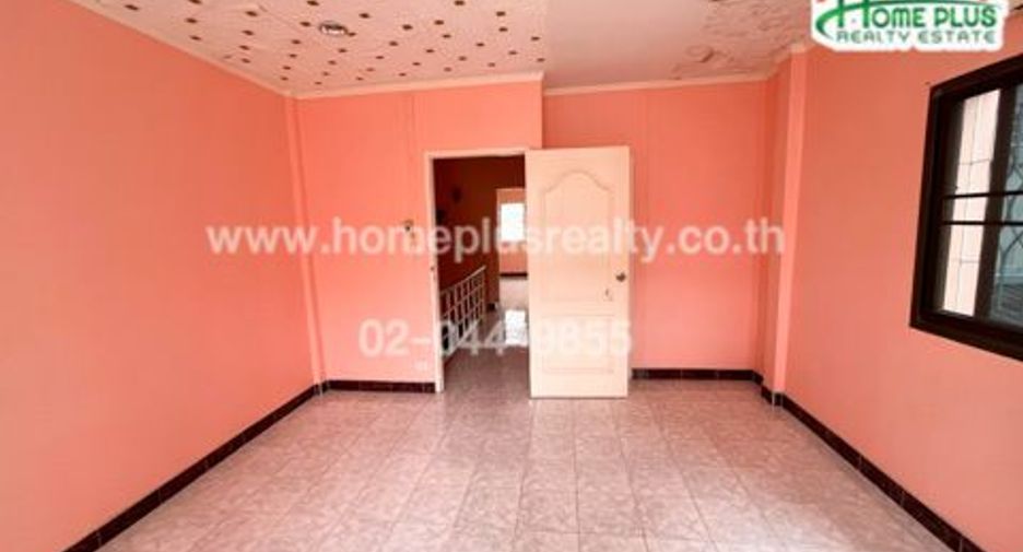 For sale 2 bedrooms townhouse in Khlong Sam Wa, Bangkok