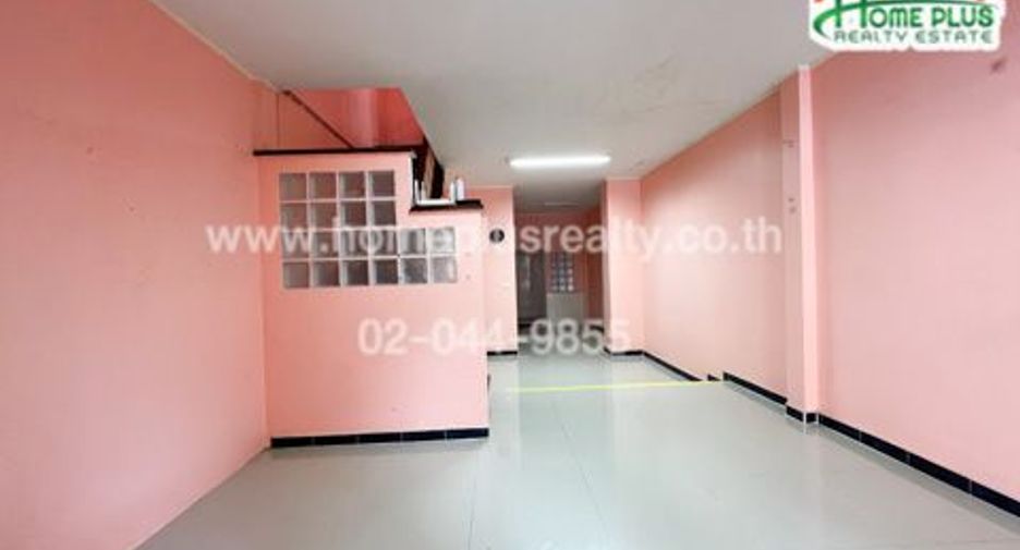For sale 2 bedrooms townhouse in Khlong Sam Wa, Bangkok