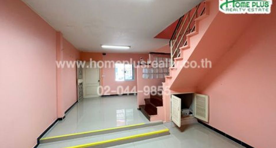 For sale 2 bedrooms townhouse in Khlong Sam Wa, Bangkok