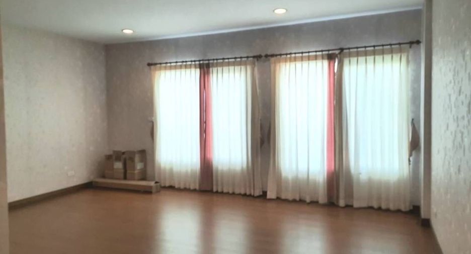 ขาย 4 ห้องนอน ทาวน์เฮ้าส์ ใน ยานนาวา, กรุงเทพฯ