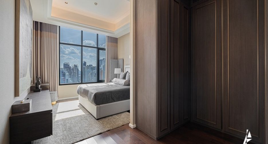 For sale studio condo in Khlong Toei, Bangkok