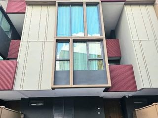 Casa adosada en alquiler de 2 habitaciones en Suan Luang, Bangkok