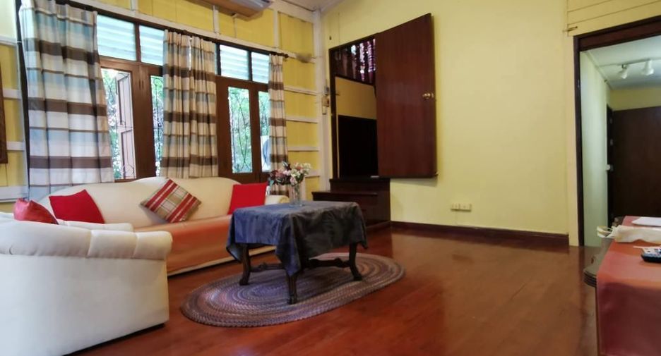 For rent 3 bedrooms house in Phaya Thai, Bangkok