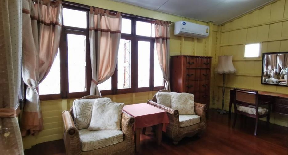 For rent 3 bedrooms house in Phaya Thai, Bangkok