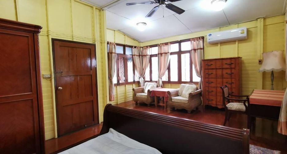 For rent 3 bedrooms house in Phaya Thai, Bangkok
