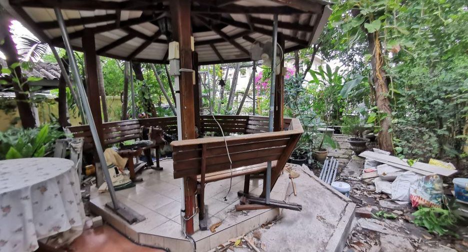 For rent 3 bedrooms house in Phaya Thai, Bangkok