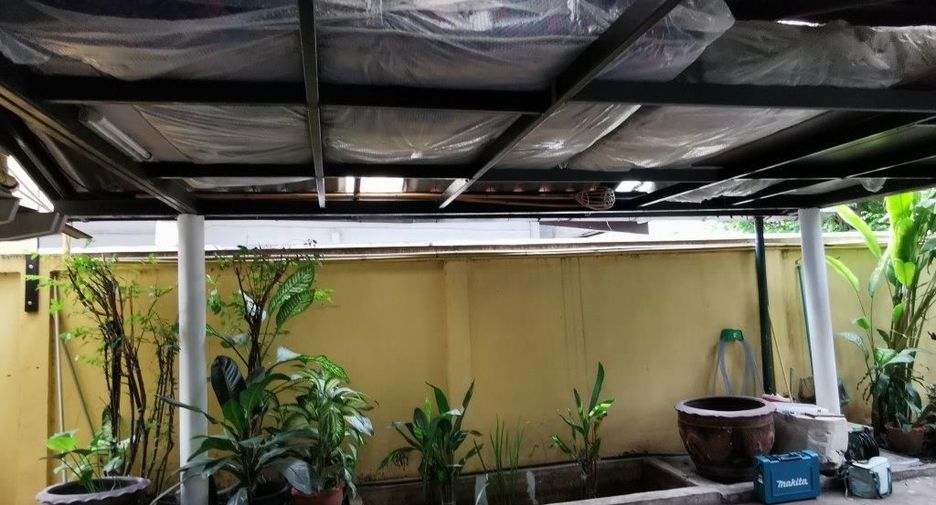 For rent 3 bedrooms house in Phaya Thai, Bangkok