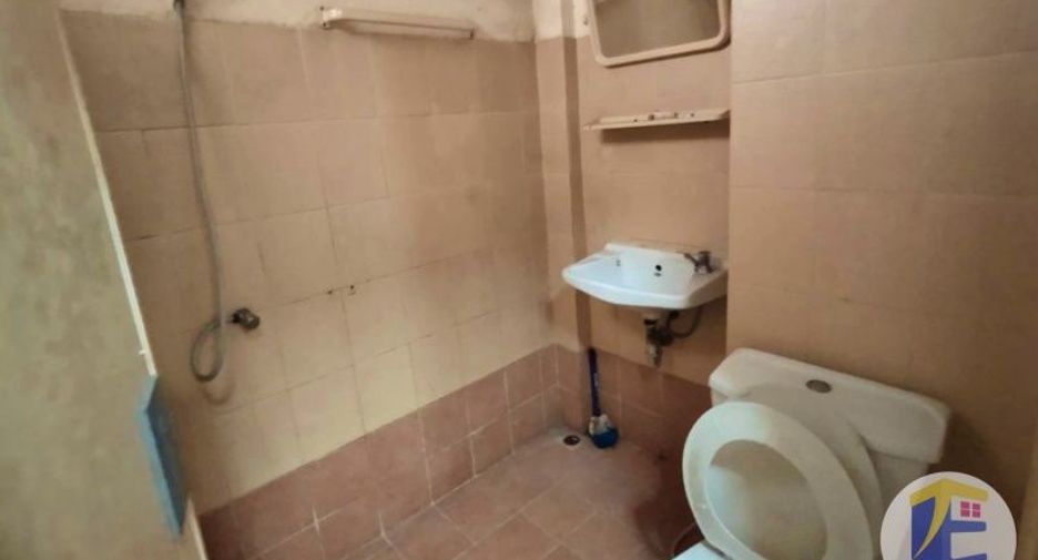 Продажа 33 спальни апартаменты с обслуживанием в Mueang Chon Buri, Чонбури