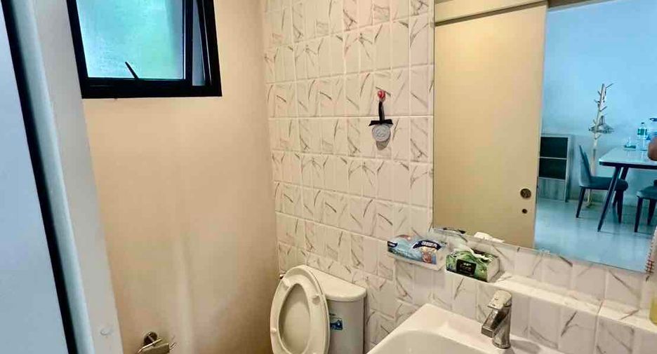 For rent 3 bedrooms townhouse in Prawet, Bangkok