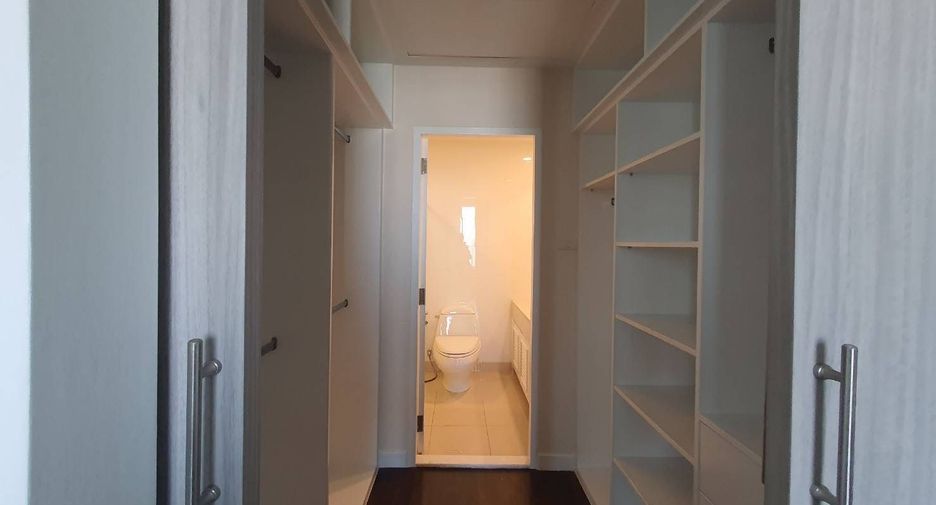 Wohnung zur Miete mit 4 Zimmer in Khlong Toei, Bangkok
