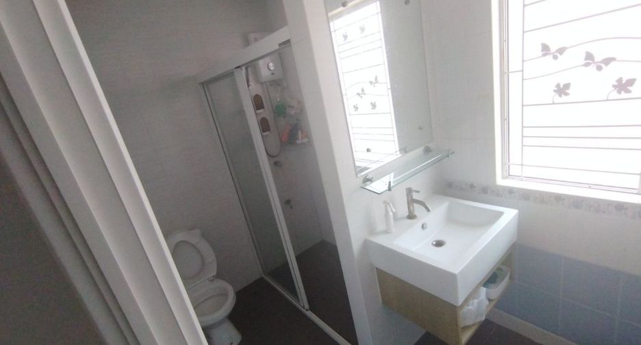 Casa adosada en venta de 3 habitaciones en Mueang Nonthaburi, Nonthaburi