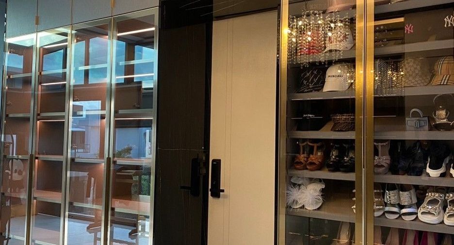 Haus zum Kauf mit 4 Zimmer in Lat Phrao, Bangkok