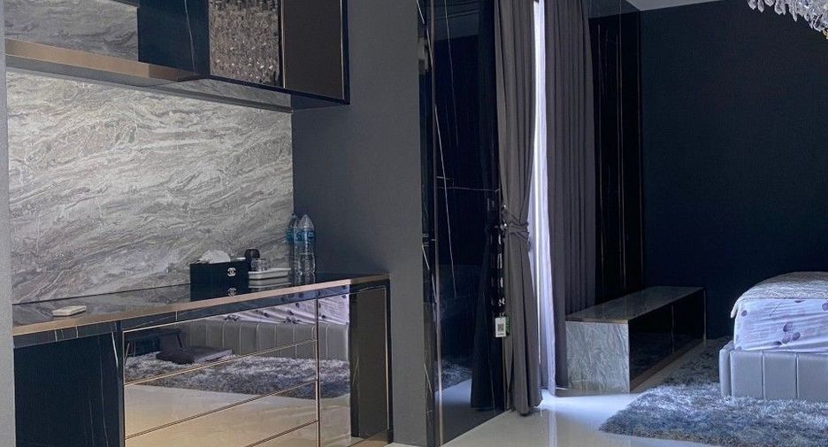 Haus zum Kauf mit 4 Zimmer in Lat Phrao, Bangkok
