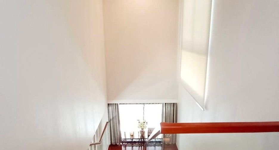 Haus zum Kauf mit 4 Zimmer in Lat Phrao, Bangkok