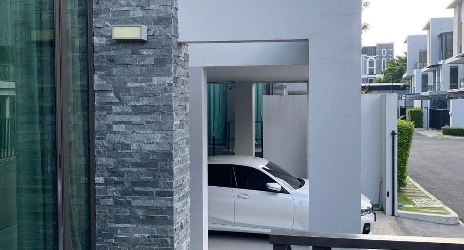 Haus zum Kauf mit 4 Zimmer in Lat Phrao, Bangkok