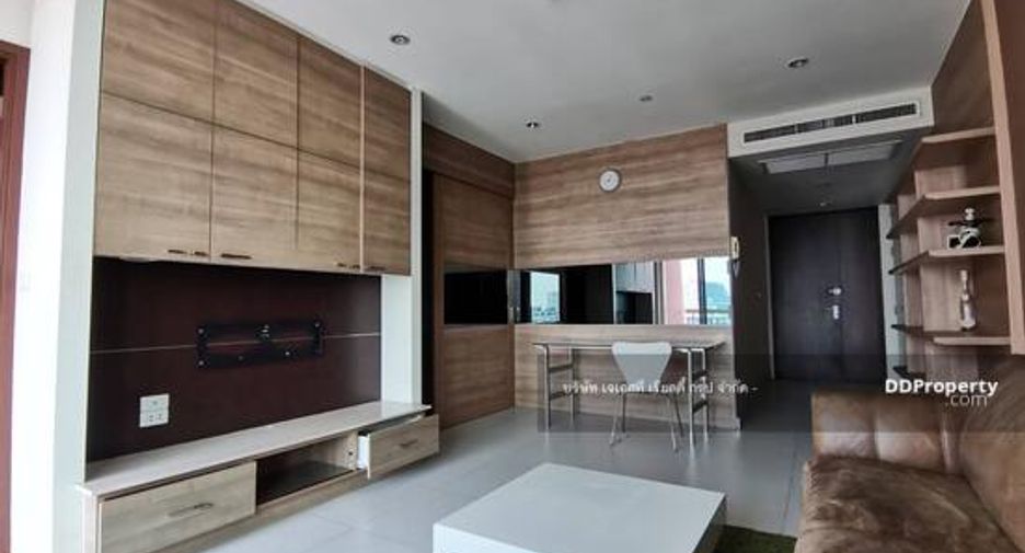 À louer et à vendre 1 chambre condo à Pathum Wan, Bangkok