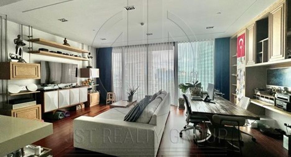 For sale 2 bedrooms condo in Khlong Toei, Bangkok