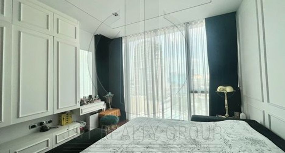 For sale 2 bedrooms condo in Khlong Toei, Bangkok