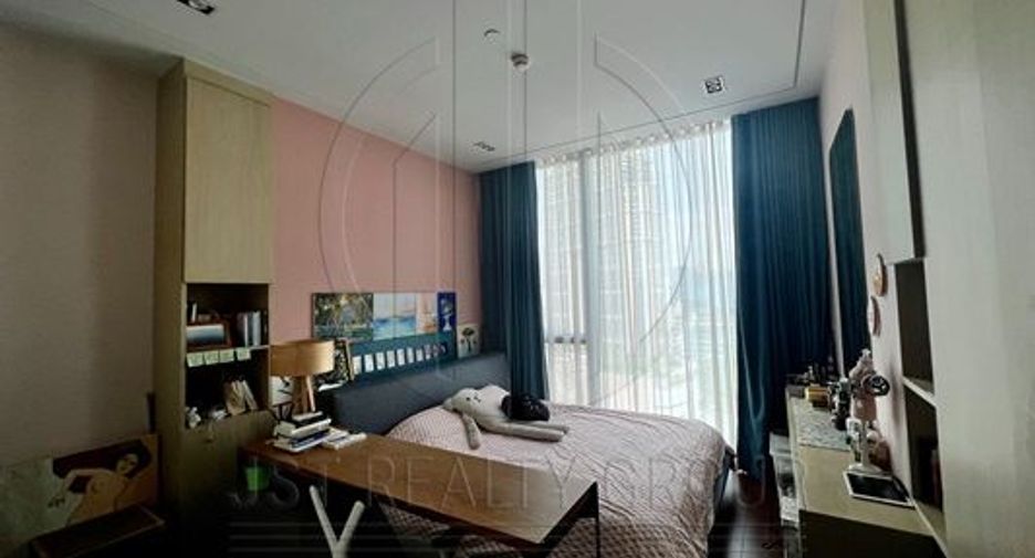 For sale 2 bedrooms condo in Khlong Toei, Bangkok
