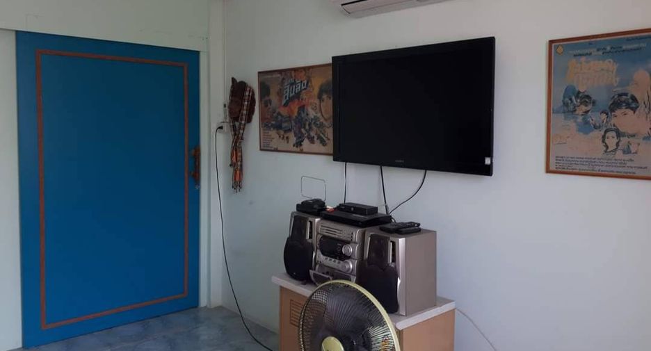 For sale 3 bed townhouse in Mueang Rayong, Rayong
