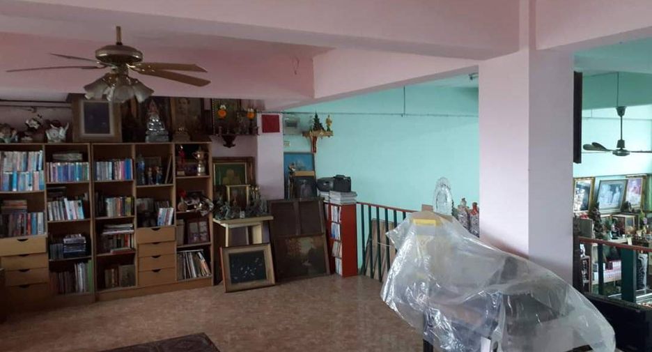 For sale 3 ベッドルーム townhouse in Mueang Rayong, Rayong